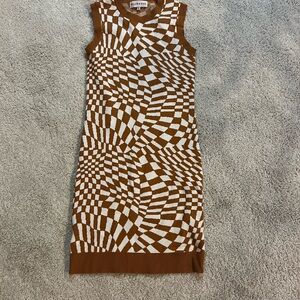 Sleeveless Brown & White Geometric Knit Dress